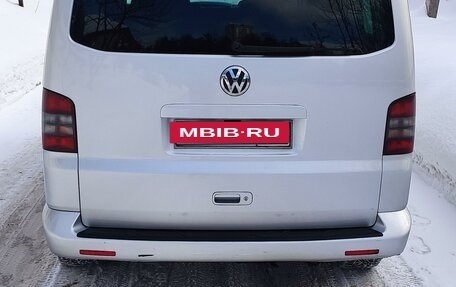 Volkswagen Multivan T5, 2009 год, 2 200 000 рублей, 2 фотография