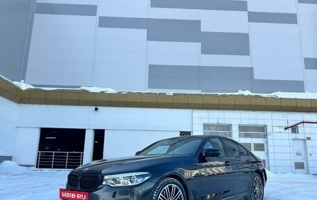 BMW 5 серия, 2019 год, 5 700 000 рублей, 6 фотография