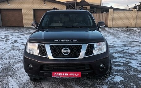 Nissan Pathfinder, 2012 год, 2 370 000 рублей, 1 фотография