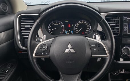 Mitsubishi Outlander III рестайлинг 3, 2013 год, 1 500 000 рублей, 12 фотография