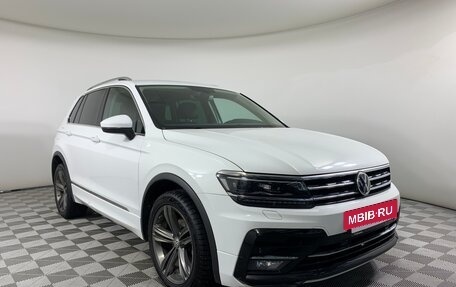 Volkswagen Tiguan II, 2018 год, 3 260 000 рублей, 3 фотография