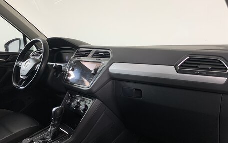 Volkswagen Tiguan II, 2018 год, 3 260 000 рублей, 14 фотография