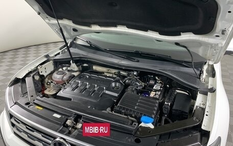 Volkswagen Tiguan II, 2018 год, 3 260 000 рублей, 11 фотография