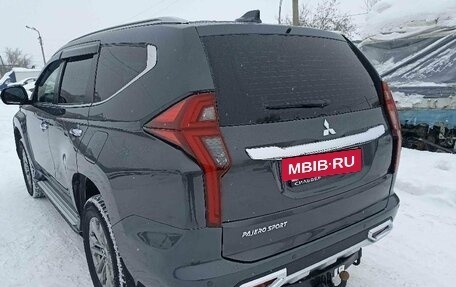 Mitsubishi Pajero Sport III рестайлинг, 2022 год, 4 600 000 рублей, 3 фотография