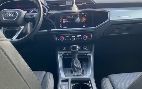 Audi Q3, 2019 год, 3 800 000 рублей, 9 фотография