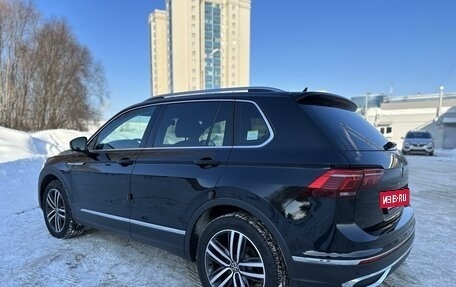 Volkswagen Tiguan II, 2021 год, 4 290 000 рублей, 5 фотография
