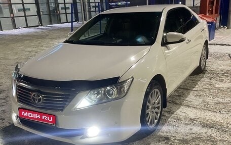 Toyota Camry, 2013 год, 1 650 000 рублей, 2 фотография