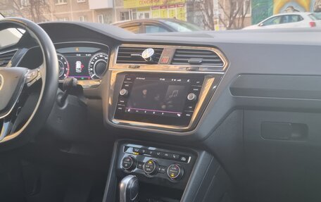 Volkswagen Tiguan II, 2018 год, 3 150 000 рублей, 6 фотография