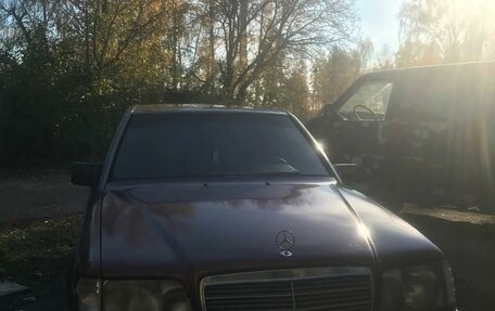 Mercedes-Benz W124, 1990 год, 220 000 рублей, 2 фотография
