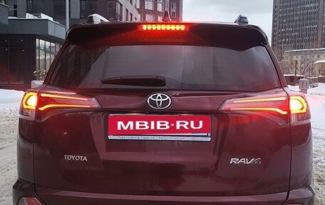 Toyota RAV4, 2017 год, 2 500 000 рублей, 6 фотография