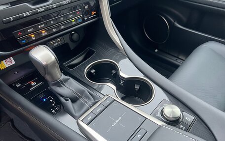 Lexus RX IV рестайлинг, 2022 год, 7 290 000 рублей, 23 фотография