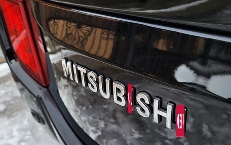 Mitsubishi Pajero Sport III рестайлинг, 2016 год, 3 170 000 рублей, 10 фотография