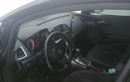Opel Astra J, 2014 год, 1 150 000 рублей, 8 фотография