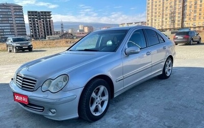 Mercedes-Benz C-Класс, 2004 год, 750 000 рублей, 1 фотография