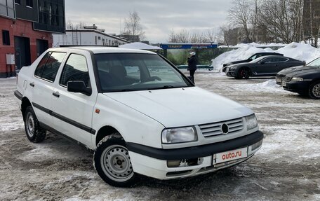 Volkswagen Vento, 1994 год, 250 000 рублей, 8 фотография