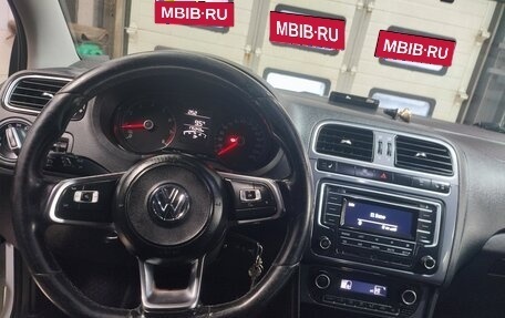 Volkswagen Polo VI (EU Market), 2017 год, 890 000 рублей, 3 фотография