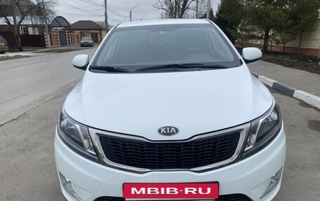 KIA Rio III рестайлинг, 2014 год, 1 300 000 рублей, 2 фотография