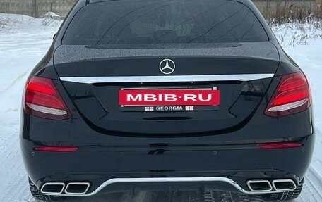 Mercedes-Benz E-Класс, 2019 год, 3 080 000 рублей, 4 фотография