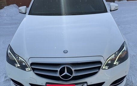 Mercedes-Benz E-Класс, 2013 год, 2 500 000 рублей, 3 фотография