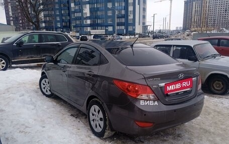 Hyundai Solaris II рестайлинг, 2012 год, 900 000 рублей, 6 фотография