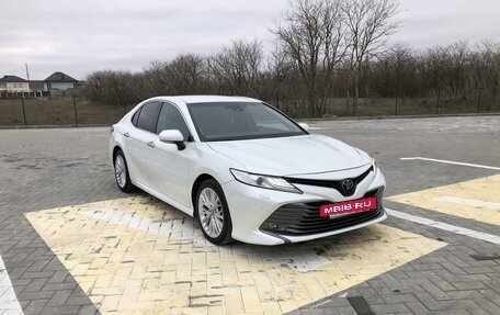 Toyota Camry, 2019 год, 3 800 000 рублей, 2 фотография