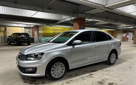 Volkswagen Polo VI (EU Market), 2018 год, 1 280 000 рублей, 2 фотография