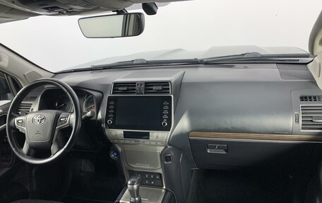 Toyota Land Cruiser Prado 150 рестайлинг 2, 2020 год, 5 899 000 рублей, 11 фотография