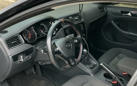 Volkswagen Jetta VI, 2016 год, 2 400 000 рублей, 17 фотография