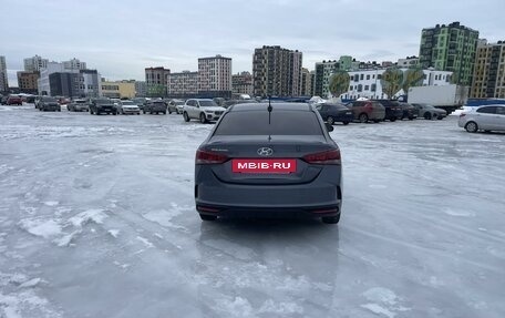 Hyundai Solaris II рестайлинг, 2021 год, 1 780 000 рублей, 4 фотография
