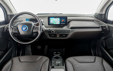 BMW i3 I01 рестайлинг, 2019 год, 2 800 000 рублей, 8 фотография