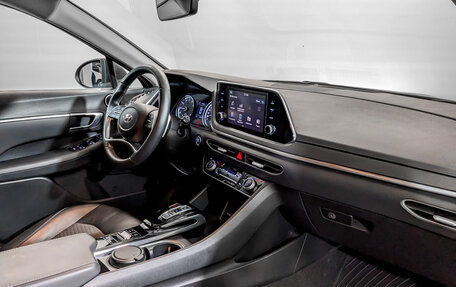 Hyundai Sonata VIII, 2021 год, 2 550 000 рублей, 11 фотография