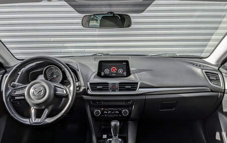 Mazda 3, 2018 год, 1 690 000 рублей, 14 фотография