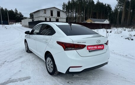 Hyundai Solaris II рестайлинг, 2018 год, 1 350 000 рублей, 4 фотография