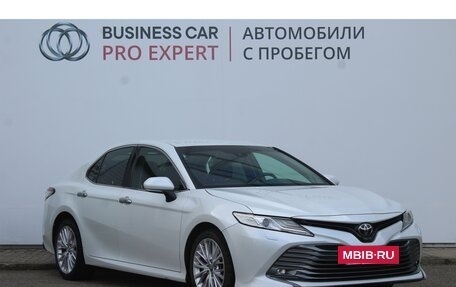 Toyota Camry, 2018 год, 3 050 000 рублей, 3 фотография