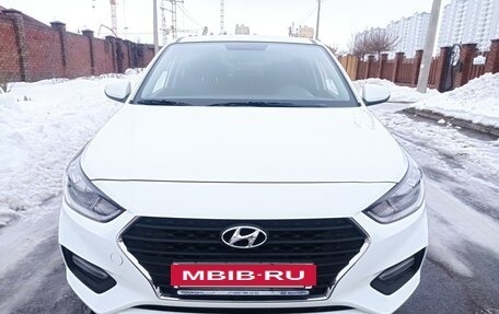 Hyundai Solaris II рестайлинг, 2019 год, 1 399 900 рублей, 3 фотография