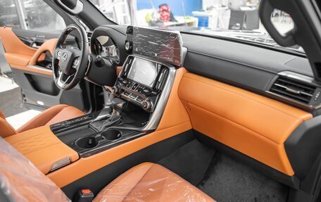 Lexus LX, 2023 год, 21 899 000 рублей, 26 фотография