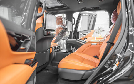 Lexus LX, 2023 год, 21 899 000 рублей, 29 фотография