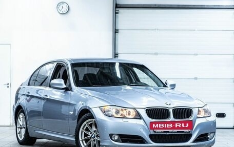 BMW 3 серия, 2011 год, 1 049 000 рублей, 2 фотография