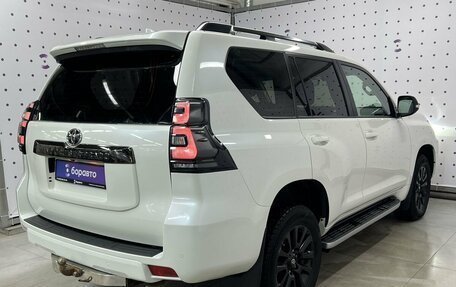 Toyota Land Cruiser Prado 150 рестайлинг 2, 2021 год, 7 000 000 рублей, 2 фотография