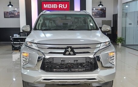 Mitsubishi Montero Sport, 2023 год, 4 800 000 рублей, 2 фотография