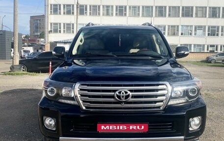 Toyota Land Cruiser 200, 2012 год, 4 450 000 рублей, 7 фотография