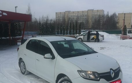 Renault Logan II, 2015 год, 645 000 рублей, 1 фотография