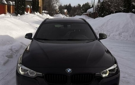 BMW 3 серия, 2019 год, 2 600 000 рублей, 2 фотография