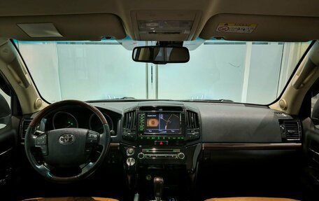 Toyota Land Cruiser 200, 2014 год, 4 141 000 рублей, 5 фотография