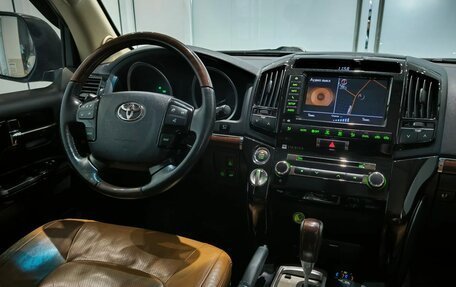 Toyota Land Cruiser 200, 2014 год, 4 141 000 рублей, 8 фотография