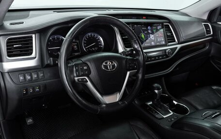 Toyota Highlander III, 2015 год, 3 340 000 рублей, 11 фотография