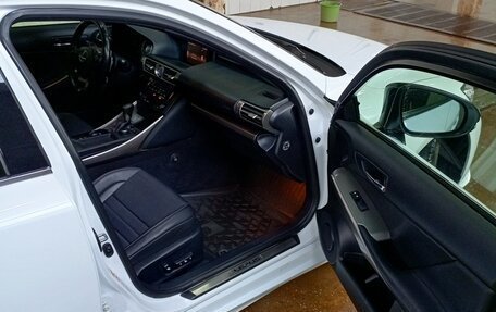 Lexus IS III, 2013 год, 2 550 000 рублей, 6 фотография