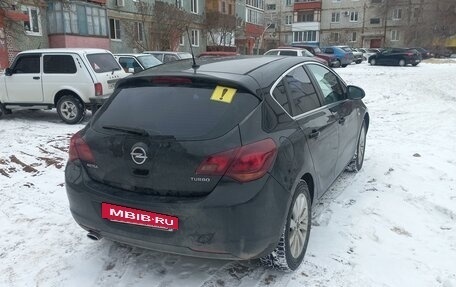 Opel Astra J, 2011 год, 750 000 рублей, 3 фотография