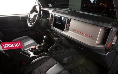 Ford Bronco, 2023 год, 16 498 000 рублей, 12 фотография