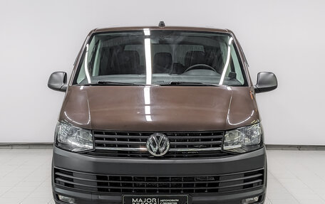 Volkswagen Caravelle T6 рестайлинг, 2019 год, 4 150 000 рублей, 2 фотография